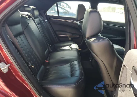 2023 Chrysler 300 S z USA, uszkodzony, nr VIN 2C3CCABG1PH580891